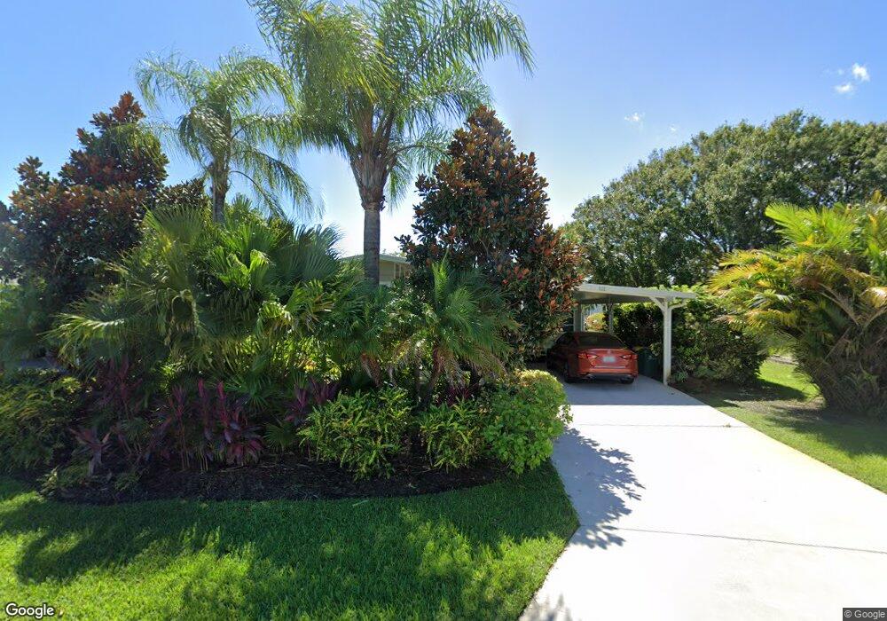 923 Evergreen St, Sebastian, FL 32976 - photo 1