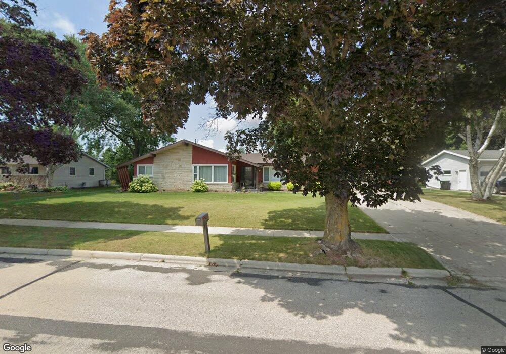 1021 Milan Dr, Kewaskum, WI 53040 - photo 1