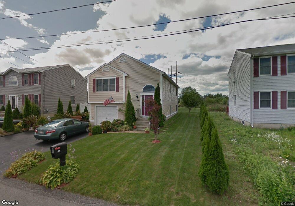 191 Mcmahon St, Fall River, MA 02721 - photo 1