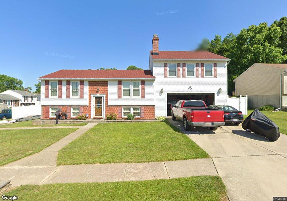 512 Fuselage Ave, Essex, MD 21221 - photo 1