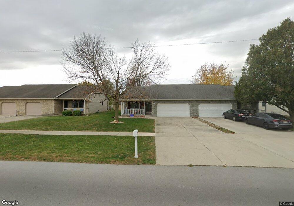 307 Eastown Dr, Wapakoneta, OH 45895 - photo 1