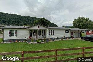 102 Tompkins Ave, Glasgow, WV 25086