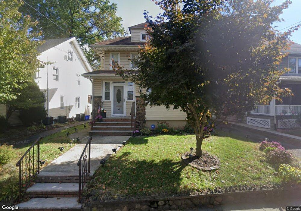 31 Parkway E, Bloomfield, NJ 07003 - photo 1