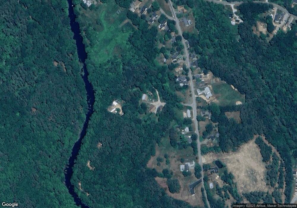 47 S Main St, Pittsfield, NH 03263 - photo 1