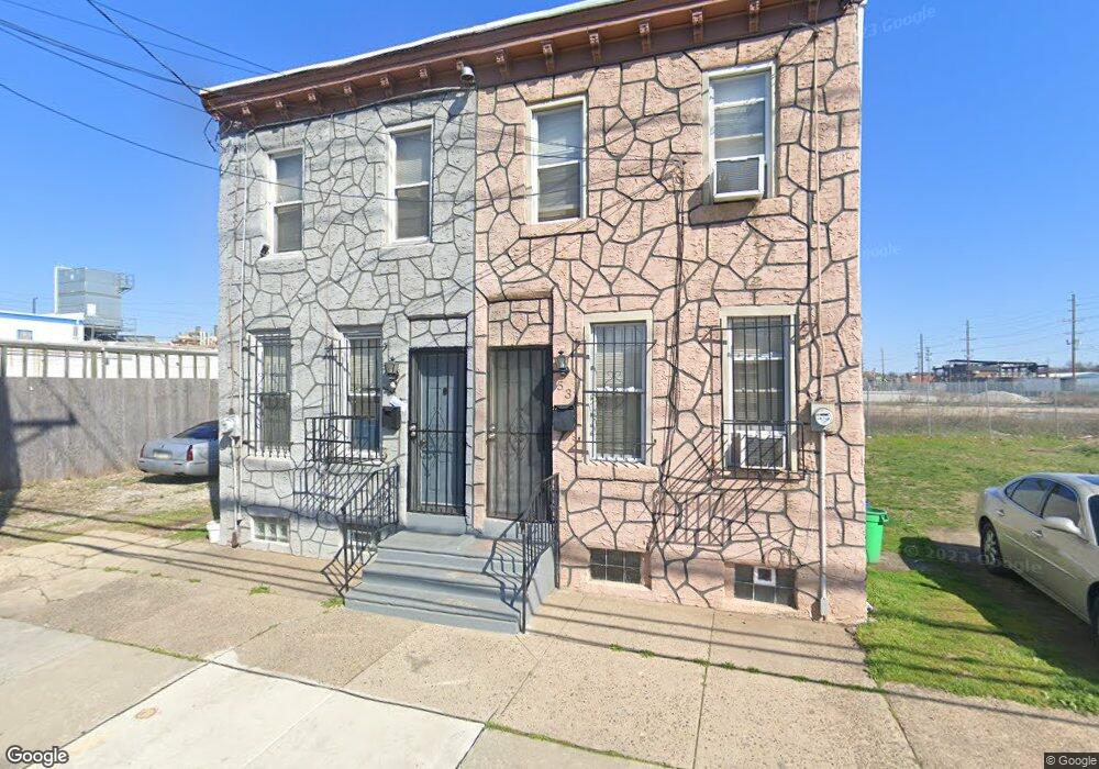 529 Jackson St, Camden, NJ 08104 - photo 1