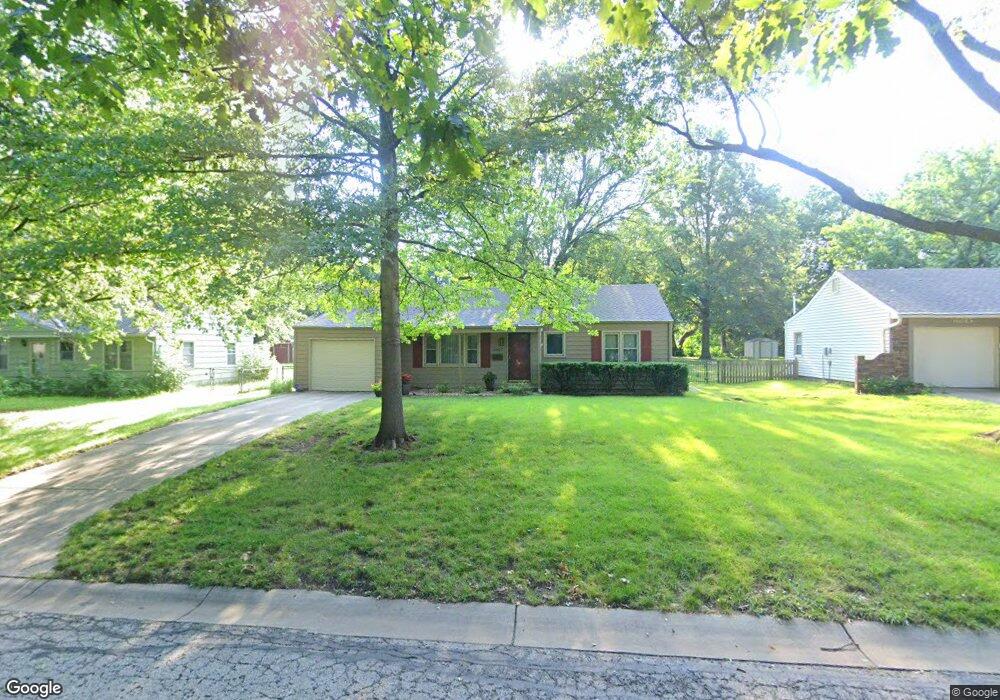 6607 Switzer St, Shawnee, KS 66203 - photo 1