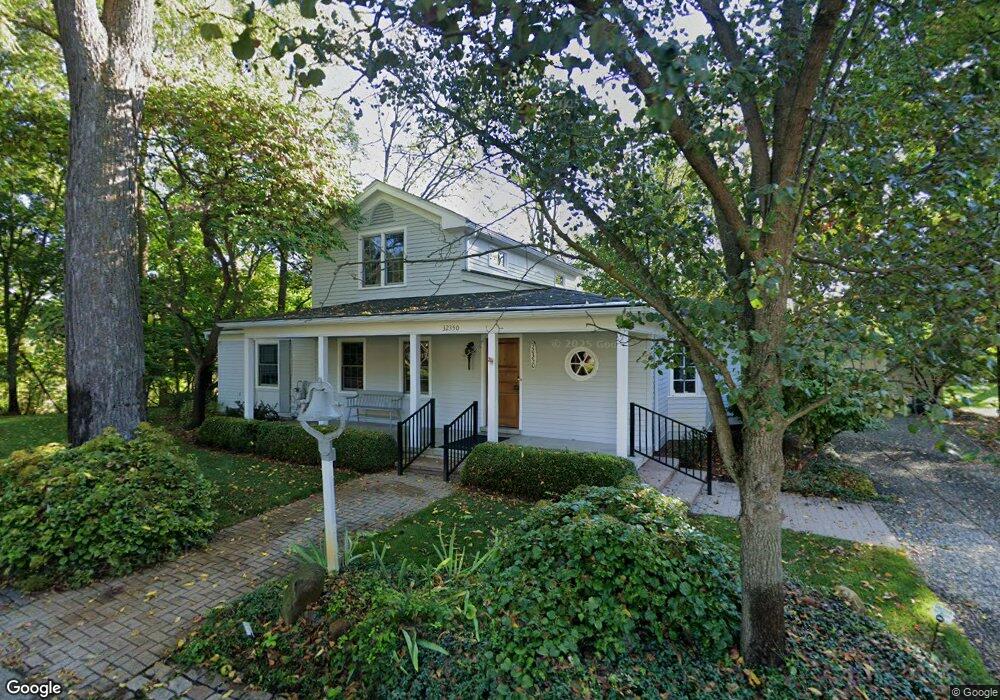 32350 Bowden Ln, Franklin, MI 48025 - photo 1