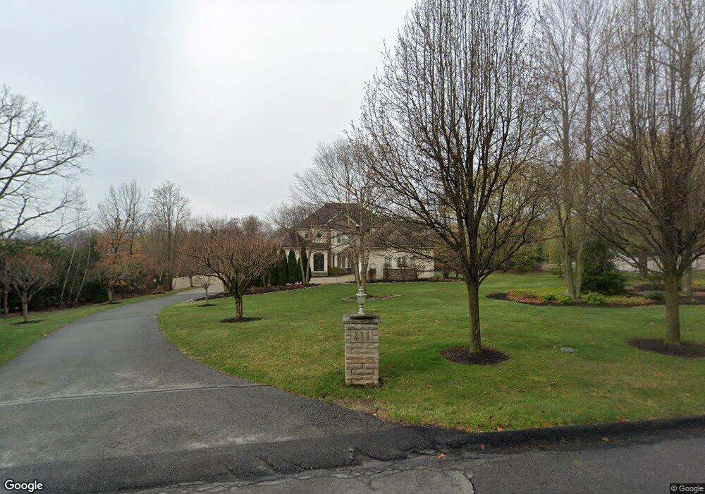 411 Deer Run Dr, Archbald, PA 18403 - photo 1