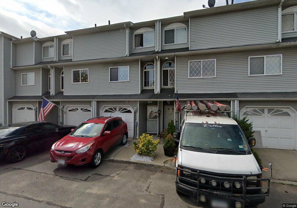 16 Simmons Ln, Staten Island, NY 10314 - photo 1