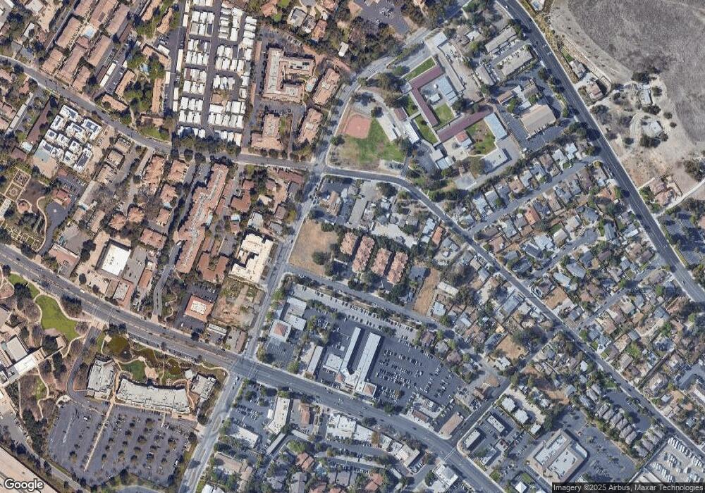 2337 Chiquita Ln, Thousand Oaks, CA 91362 - photo 1