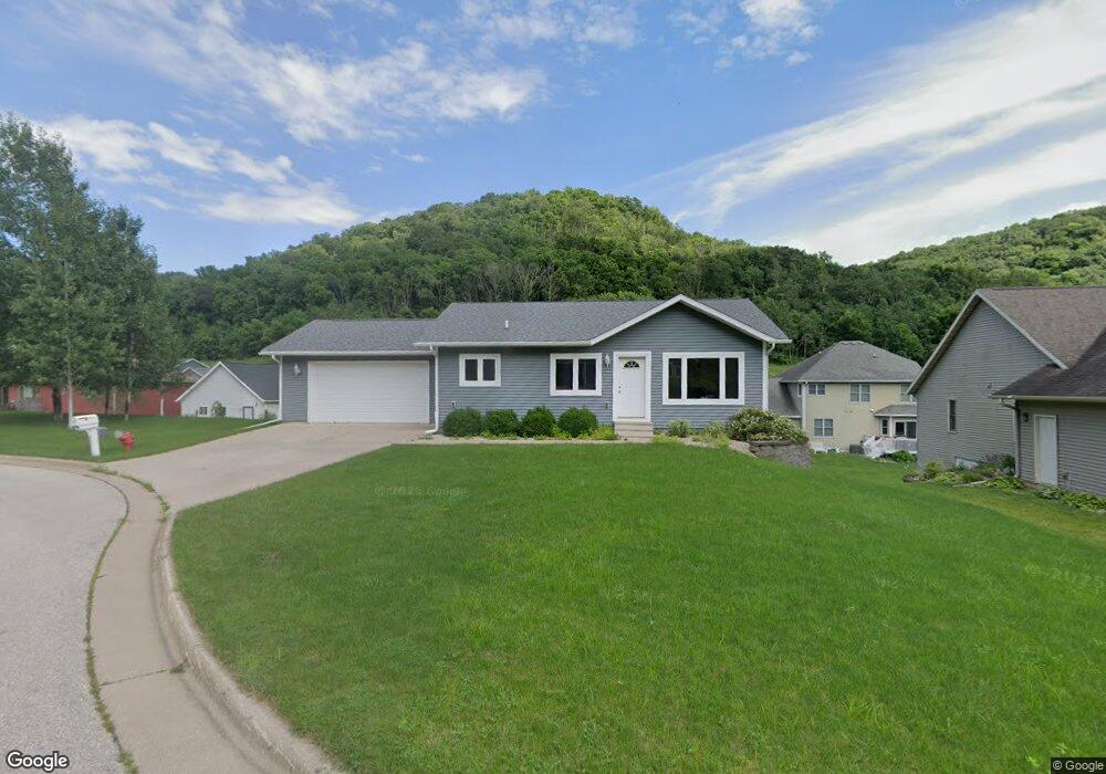 1416 Jonathan Ln, La Crescent, MN 55947 - photo 1