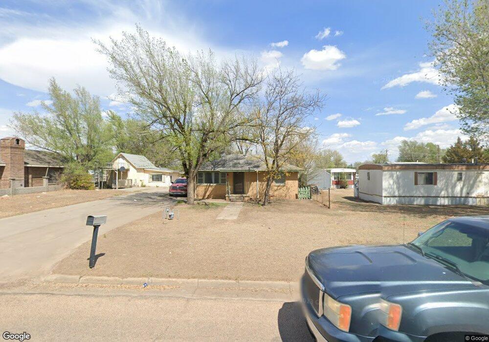 310 S Monroe St, Hugoton, KS 67951 - photo 1