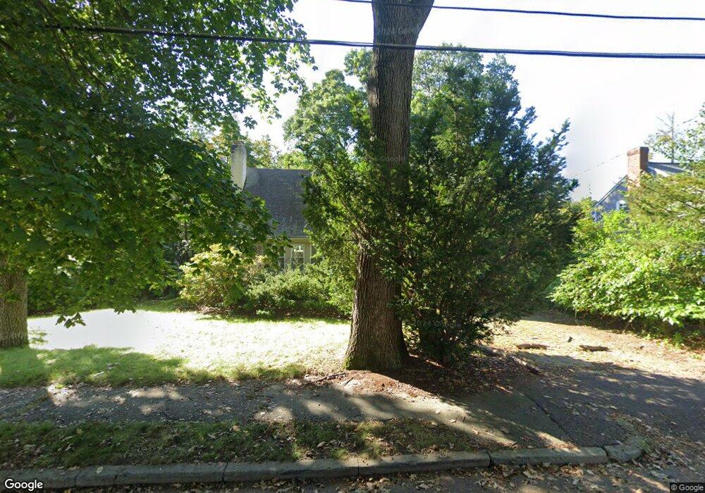 33 Hickory Cliff Rd, Newton Upper Falls, MA 02464 - photo 1