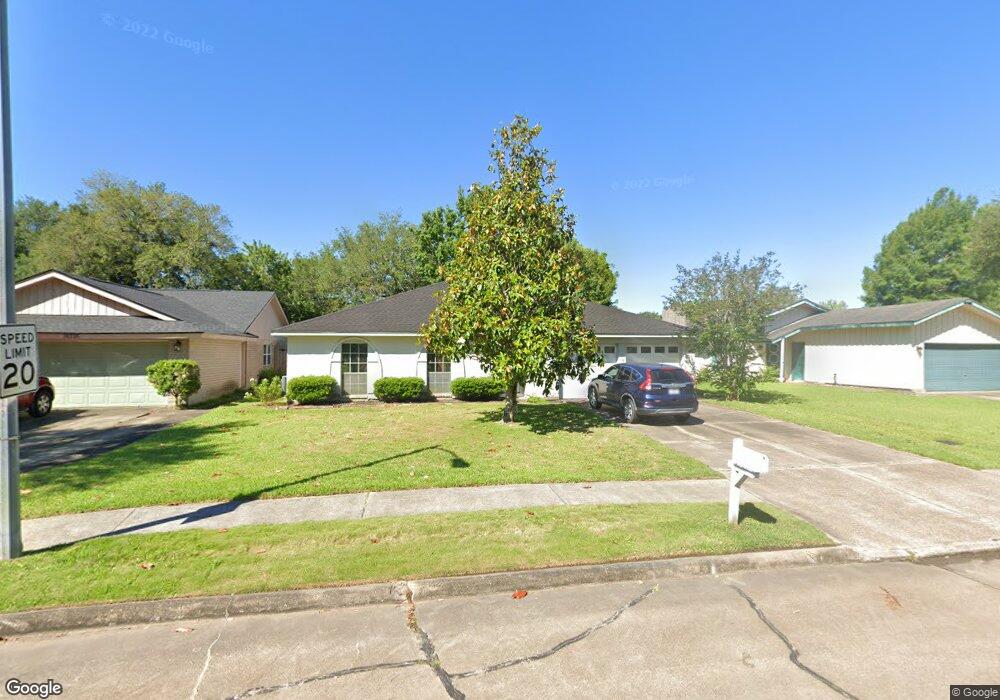 16722 Hibiscus Ln, Friendswood, TX 77546 - photo 1