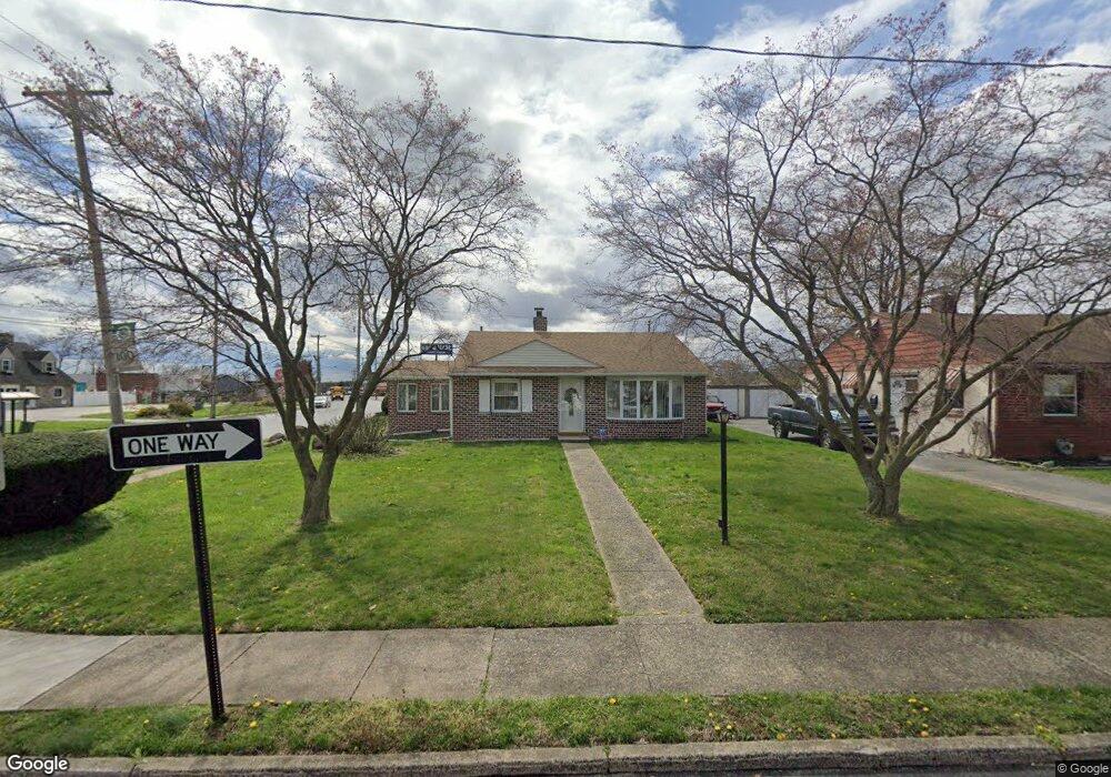 601 Glencroft Cir, Folcroft, PA 19032 - photo 1