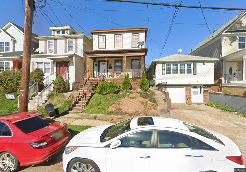 388 Jeffries St, Perth Amboy, NJ 08861 - photo 1