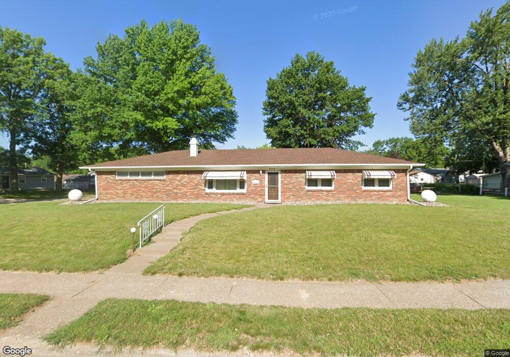 3606 Cedar St, Davenport, IA 52806 - photo 1