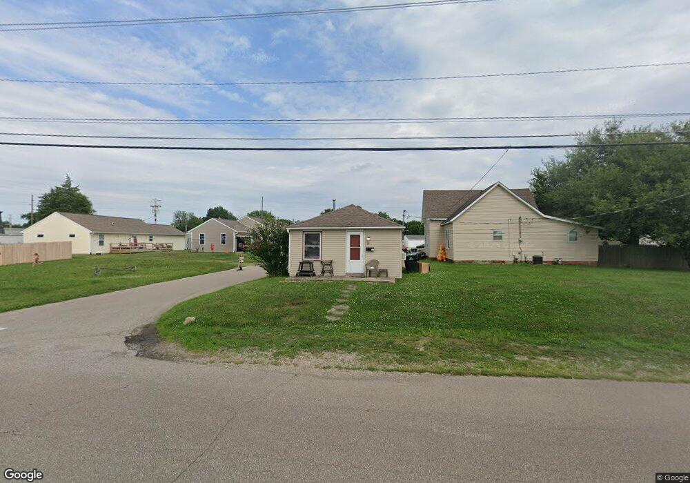 89 Center St, Whiteland, IN 46184 - photo 1