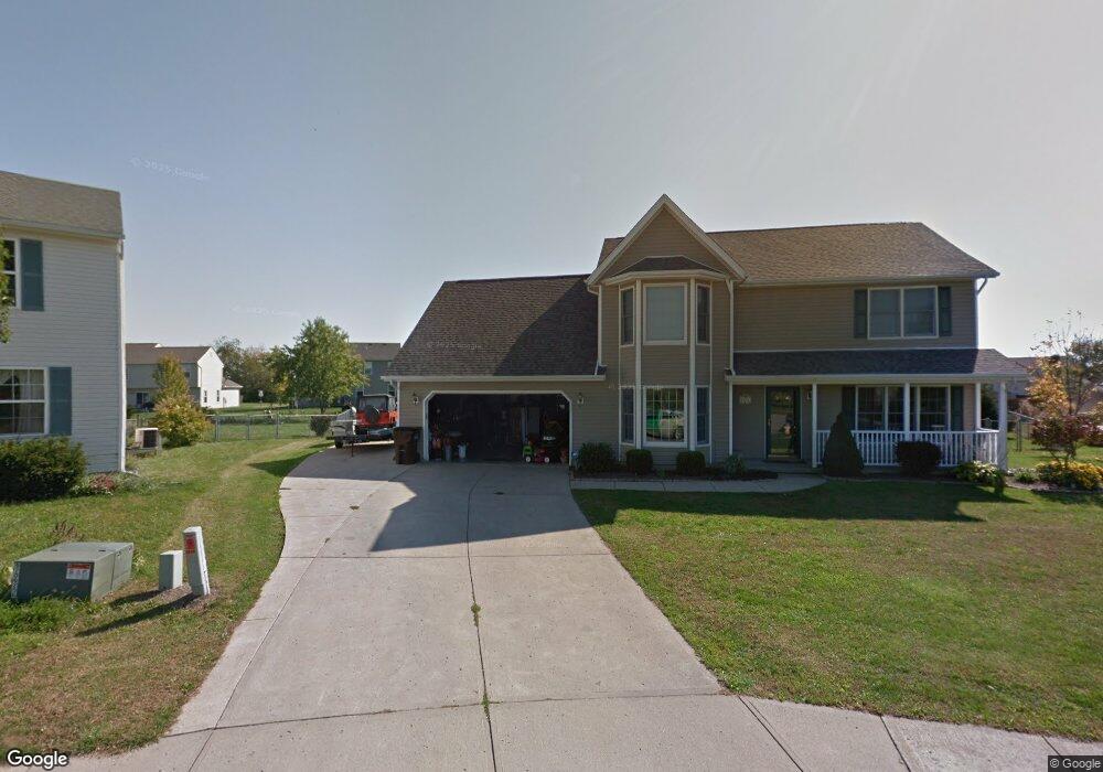 1121 Lori Ct, Xenia, OH 45385 - photo 1