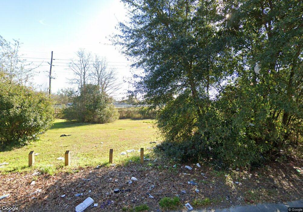 130 Elm Cir, Savannah, GA 31404 - photo 1