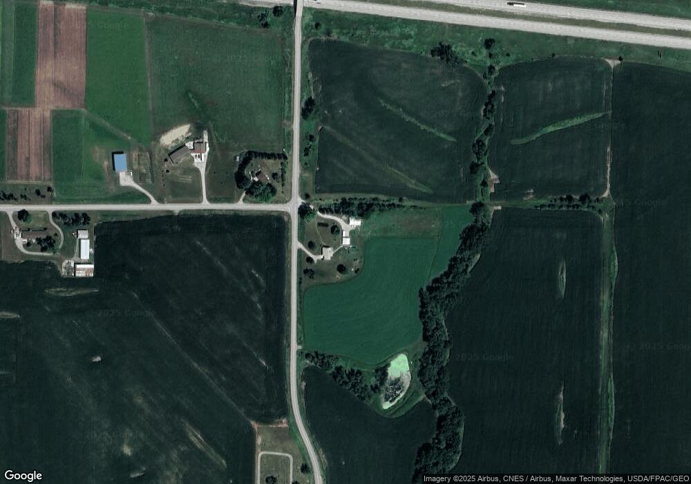 2052 W 62nd St S, Newton, IA 50208 - photo 1