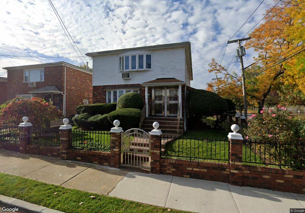 11802 179th St, Jamaica, NY 11434 - photo 1