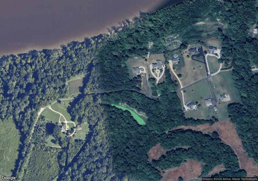 9712 James Crest Dr, Hopewell, VA 23860 - photo 1