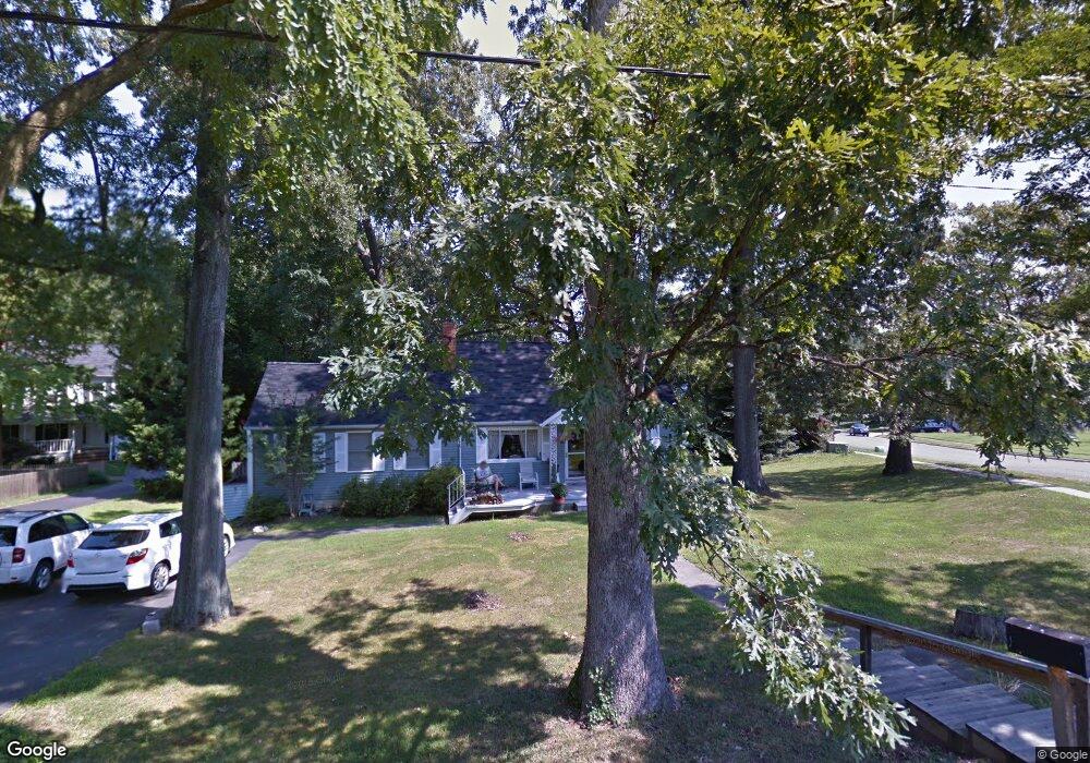 618 Ninovan Rd SE, Vienna, VA 22180 - photo 1