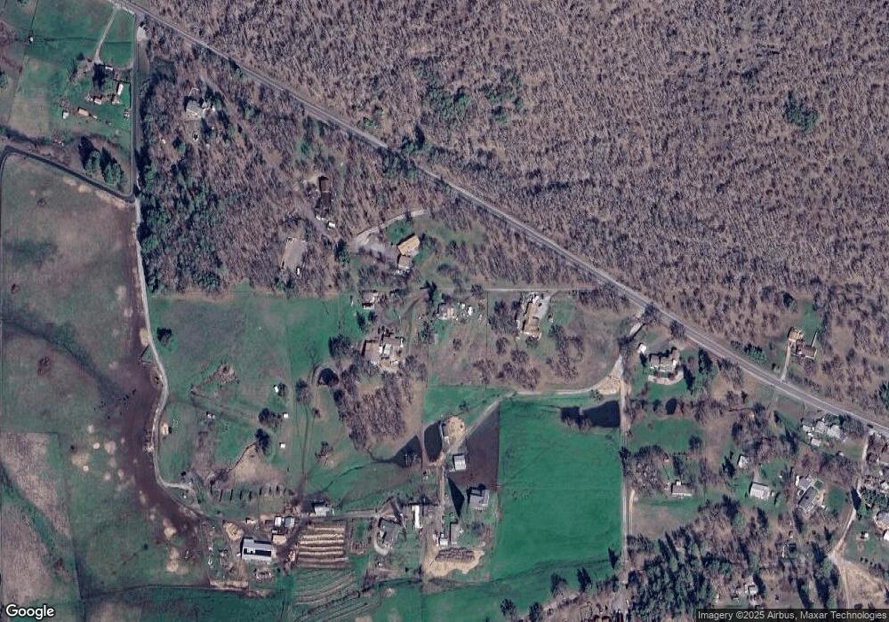 5413 Old Stage Rd, Central Point, OR 97502 - photo 1