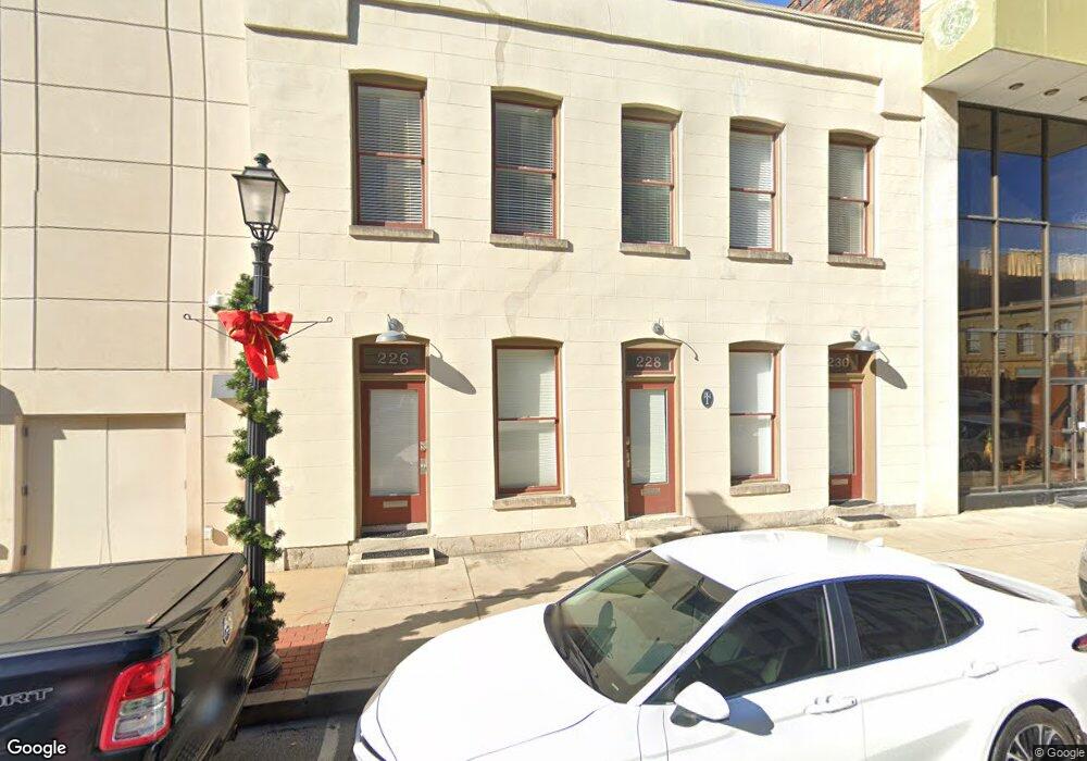 226 Saint Clair St, Frankfort, KY 40601 - photo 1