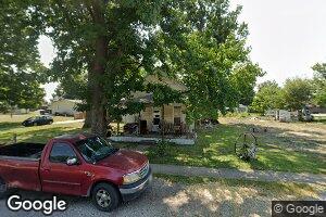 157 Maple St, Carrollton, IL 62016