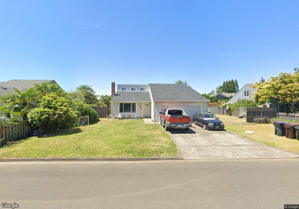 1073 S Grant St, Canby, OR 97013 - photo 1