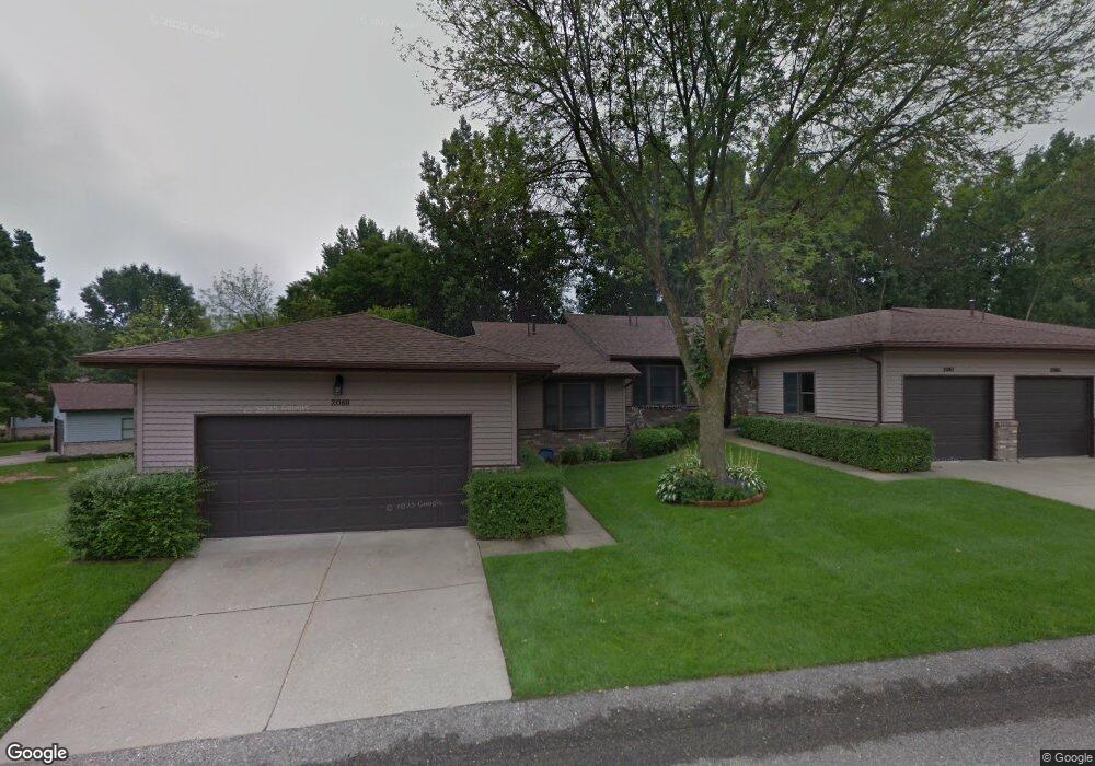 2207 Mapleton St NE, Grand Rapids, MI 49505 - photo 1