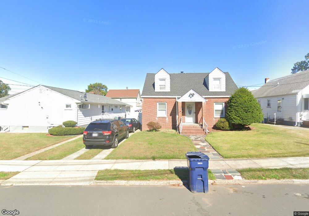 588 Krochmally Ave, Perth Amboy, NJ 08861 - photo 1