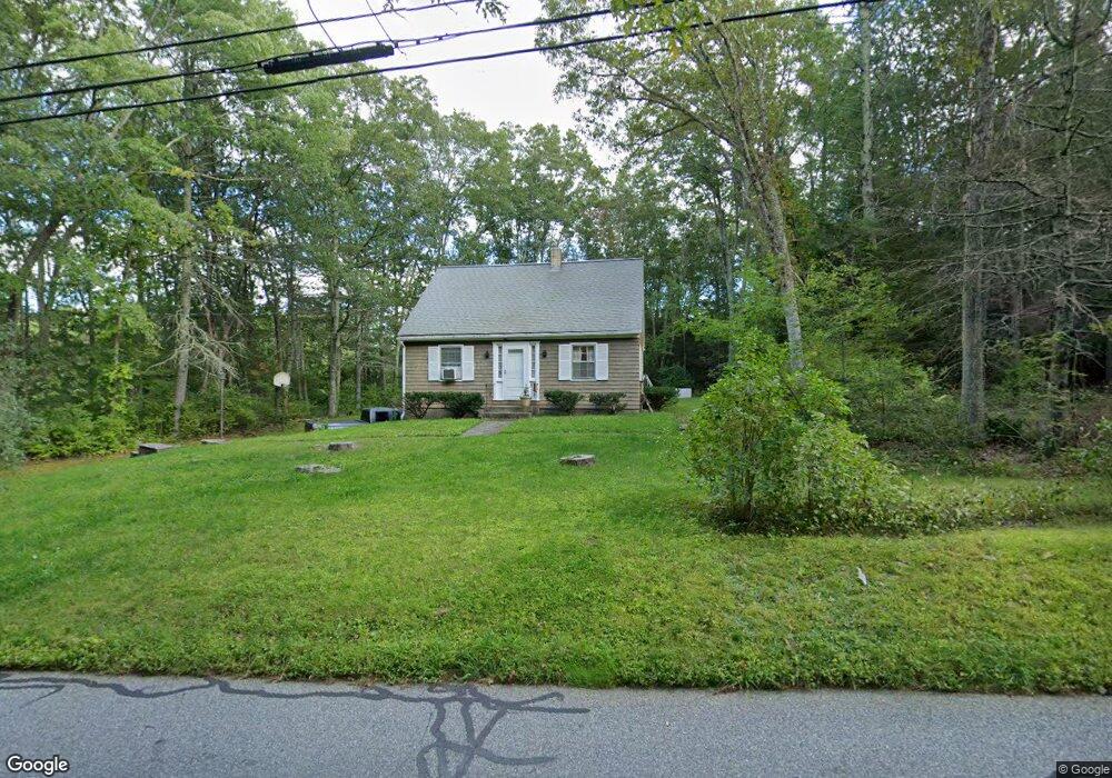 135 E Putnam Rd, Putnam, CT 06260 - photo 1