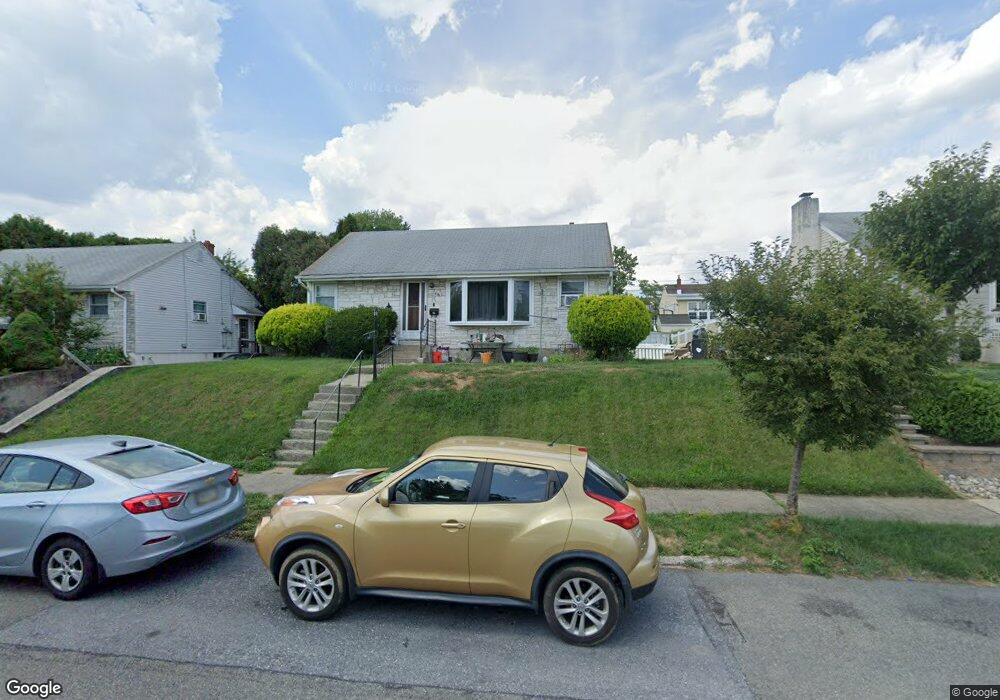 1536 Dale Ln, Bethlehem, PA 18018 - photo 1