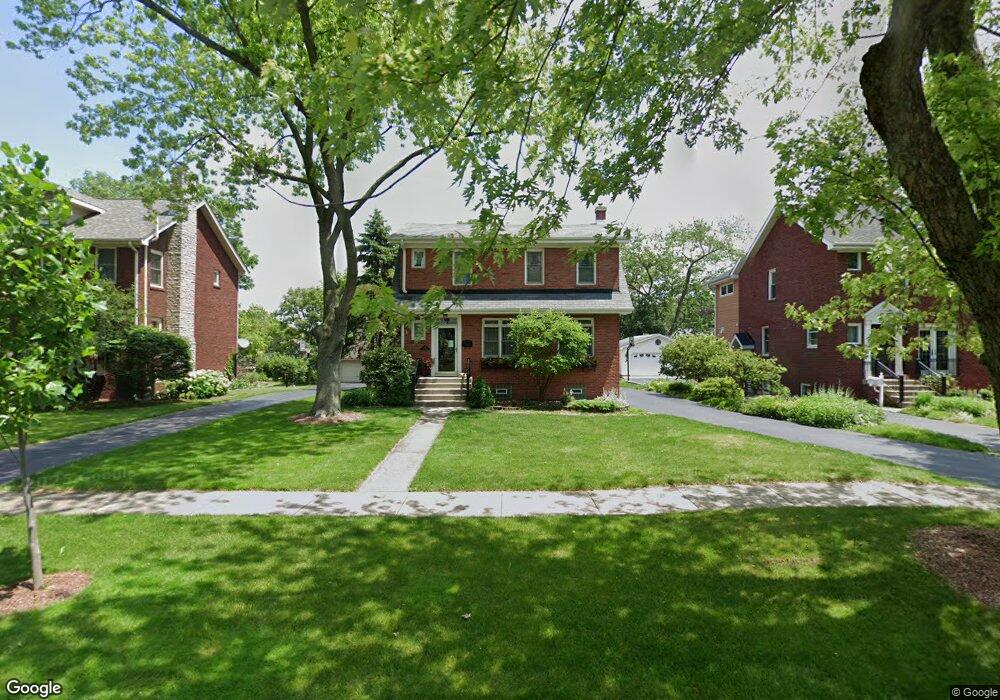 137 S Summit St, Wheaton, IL 60187 - photo 1