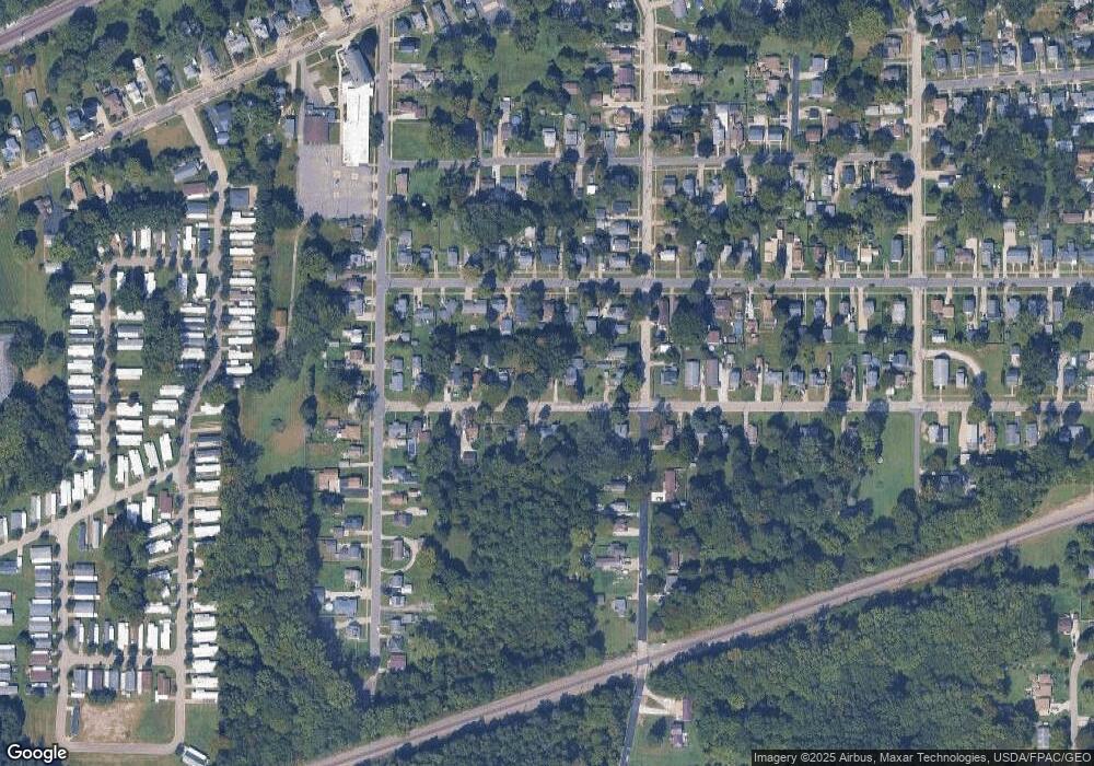 431 W Liberty St, Geneva, OH 44041 - photo 1