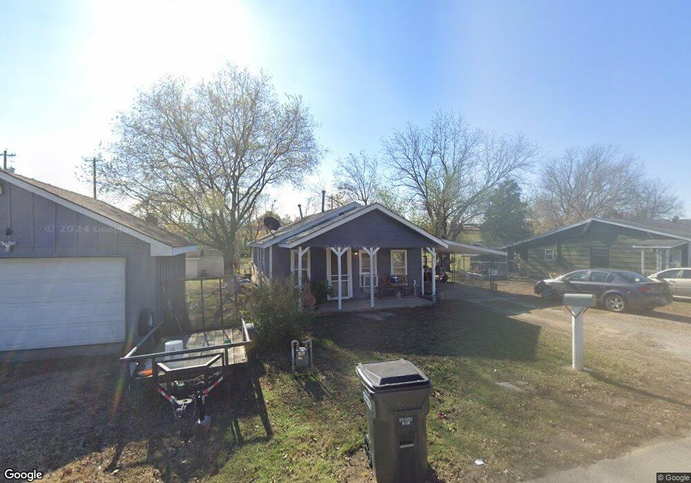 405 State St, Henryetta, OK 74437 - photo 1