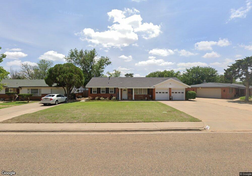 1612 Dallas St, Plainview, TX 79072 - photo 1
