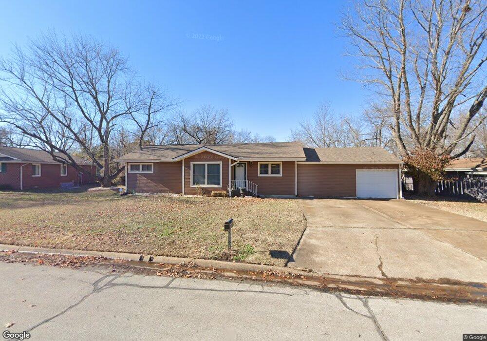 1011 S 28th St, Parsons, KS 67357 - photo 1