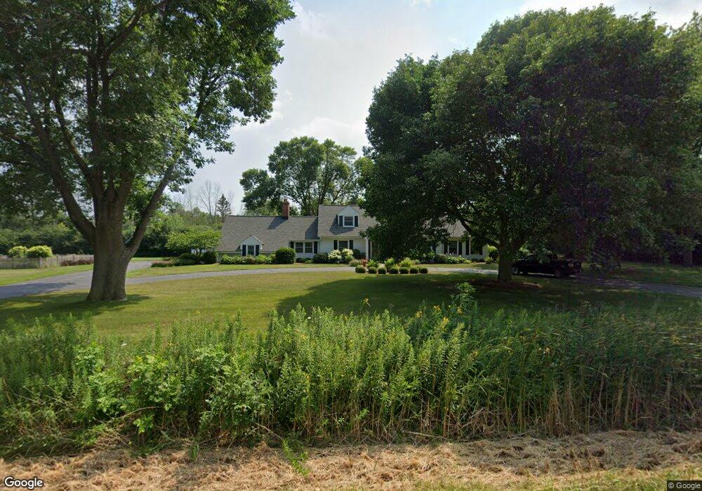 851 W Heather Ln, Milwaukee, WI 53217 - photo 1