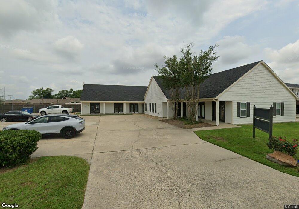 2020 Southwood Dr unit D, Lake Charles, LA 70605 - photo 1