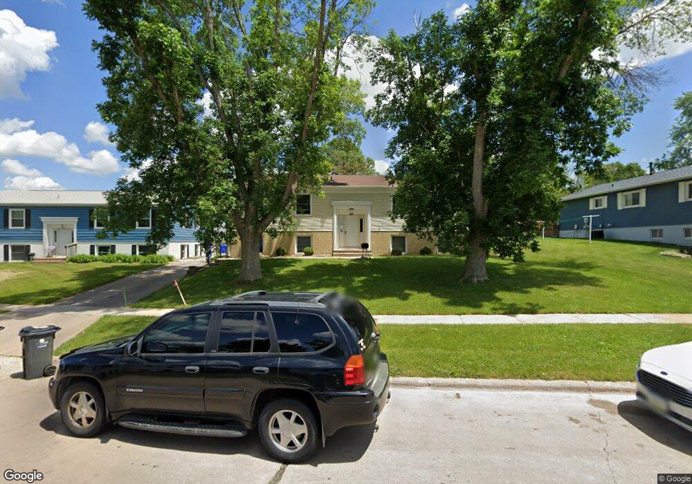 255 32nd St NW unit 1,2,3,4, Cedar Rapids, IA 52405 - photo 1