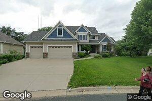 588 Lakeridge Dr, Saint Paul, MN 55126