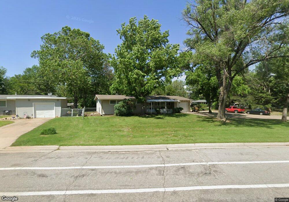 1300 SW Croix St, Topeka, KS 66611 - photo 1