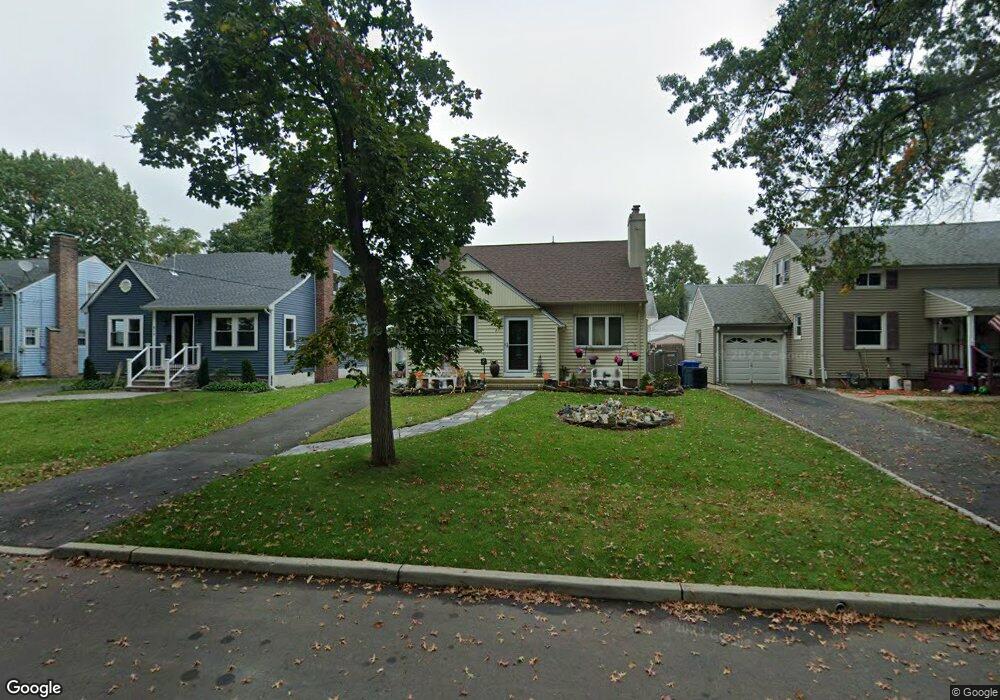 811 Monmouth Rd, Union, NJ 07083 - photo 1