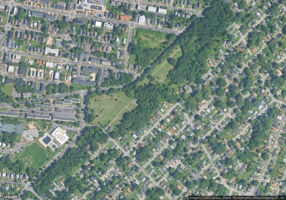 811 Abel Ave, Capitol Heights, MD 20743 - photo 1