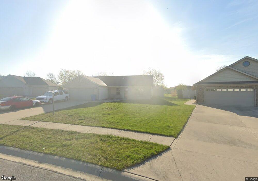932 Caroline Ct, Churubusco, IN 46723 - photo 1