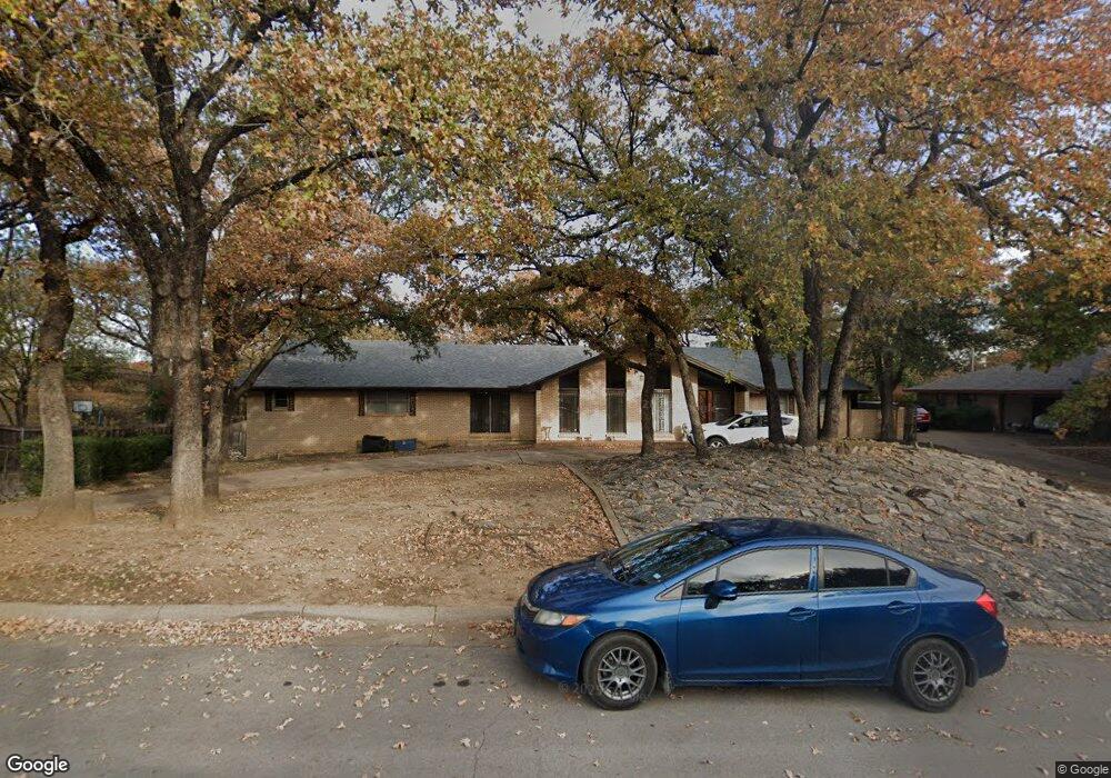 1403 Driftwood Dr, Euless, TX 76040 - photo 1